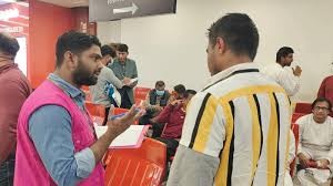 যুক্তরাষ্ট্র থেকে ফিরলেন আরও ২৯ বাংলাদেশি